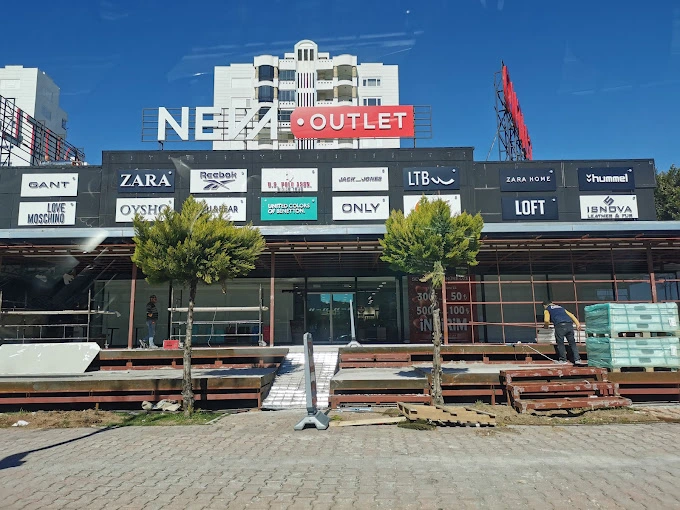 Neva Outlet Kundu